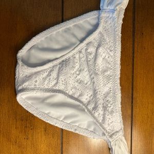 Mossimo Women’s size medium white swim bottoms